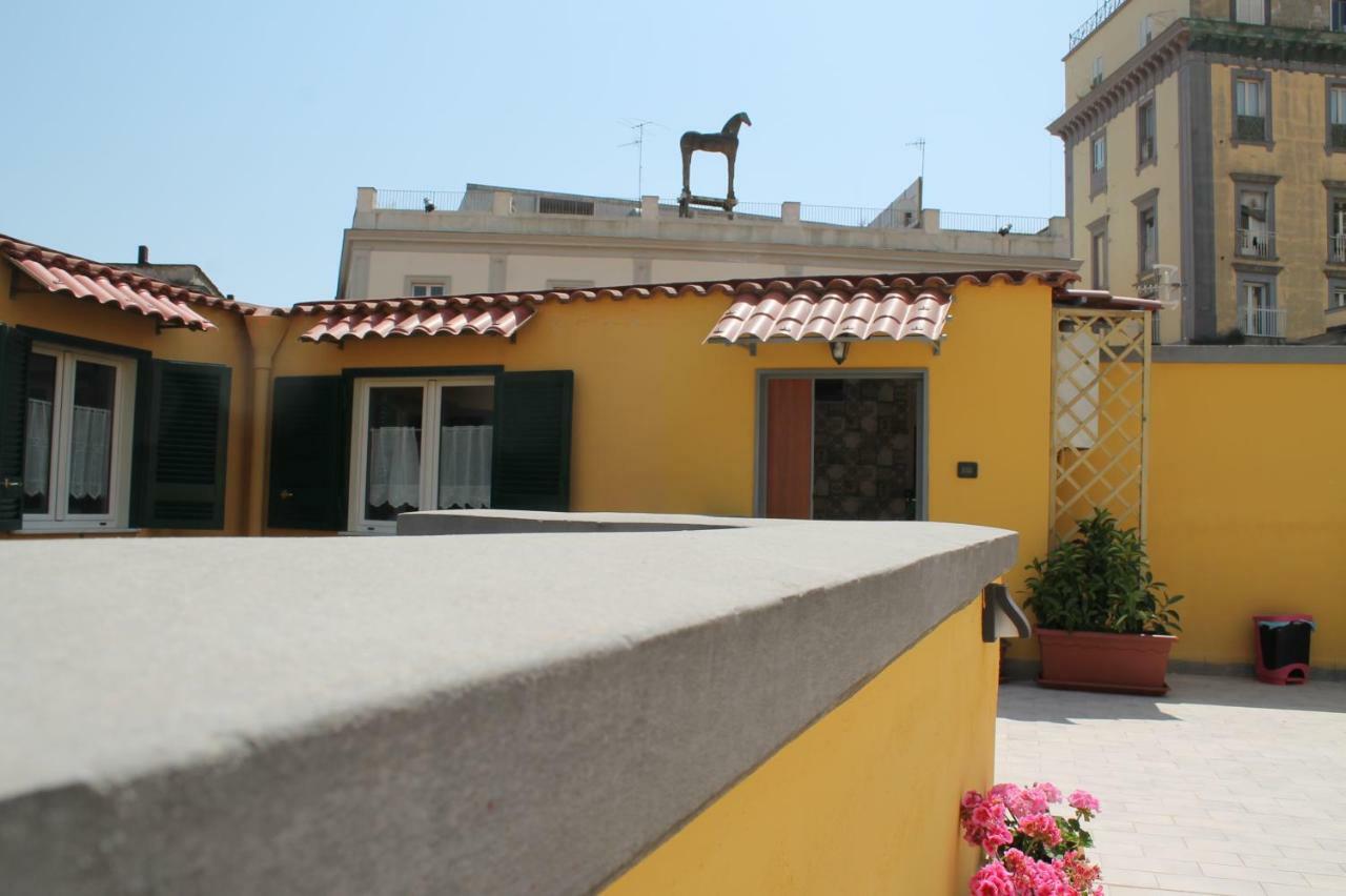Art Terrace Villa Napoli Bagian luar foto