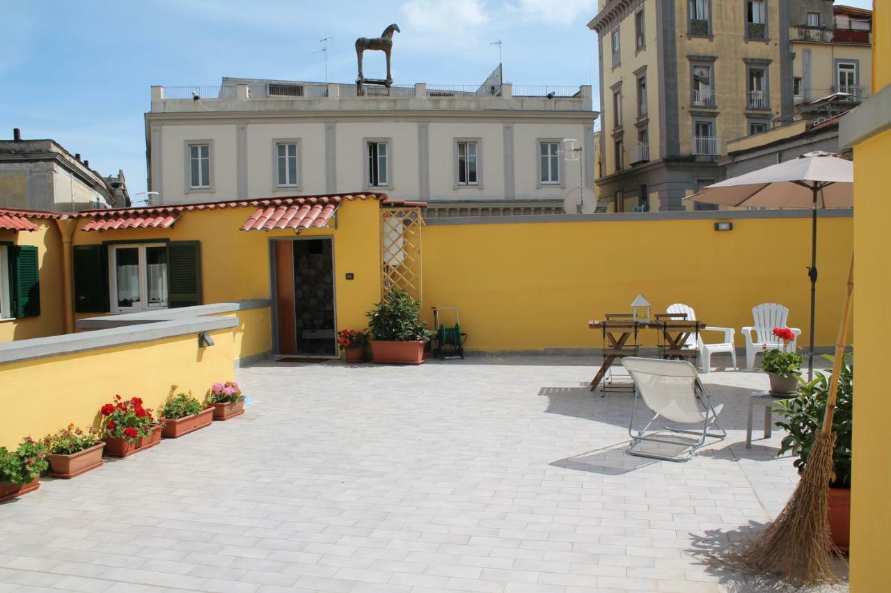 Art Terrace Villa Napoli Bagian luar foto